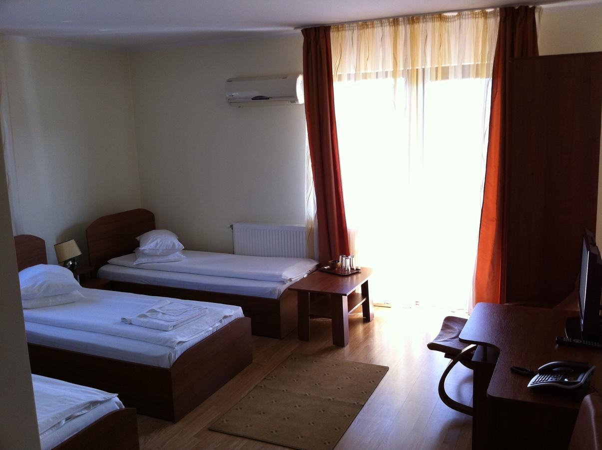 Jrb Hotel Doctor Petru Groza Εξωτερικό φωτογραφία