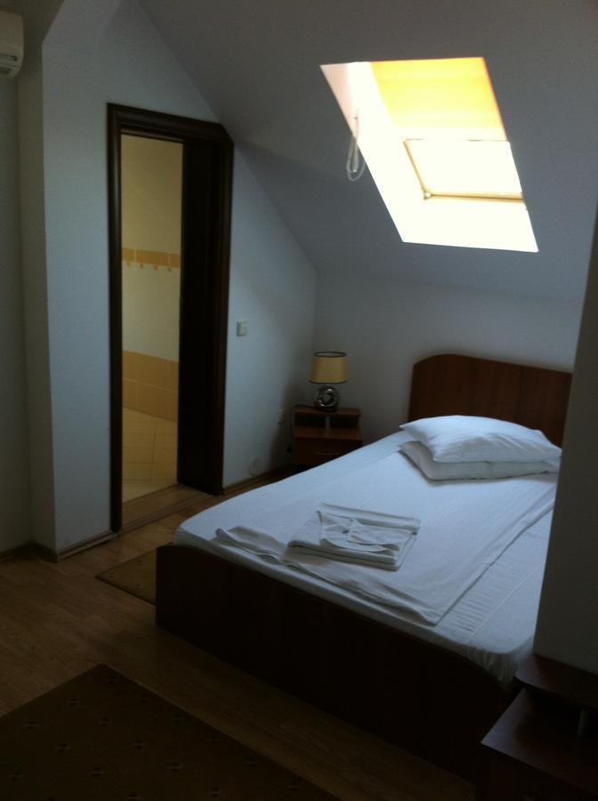 Jrb Hotel Doctor Petru Groza Εξωτερικό φωτογραφία